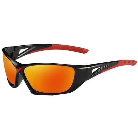 Lunettes de soleil pour sport .